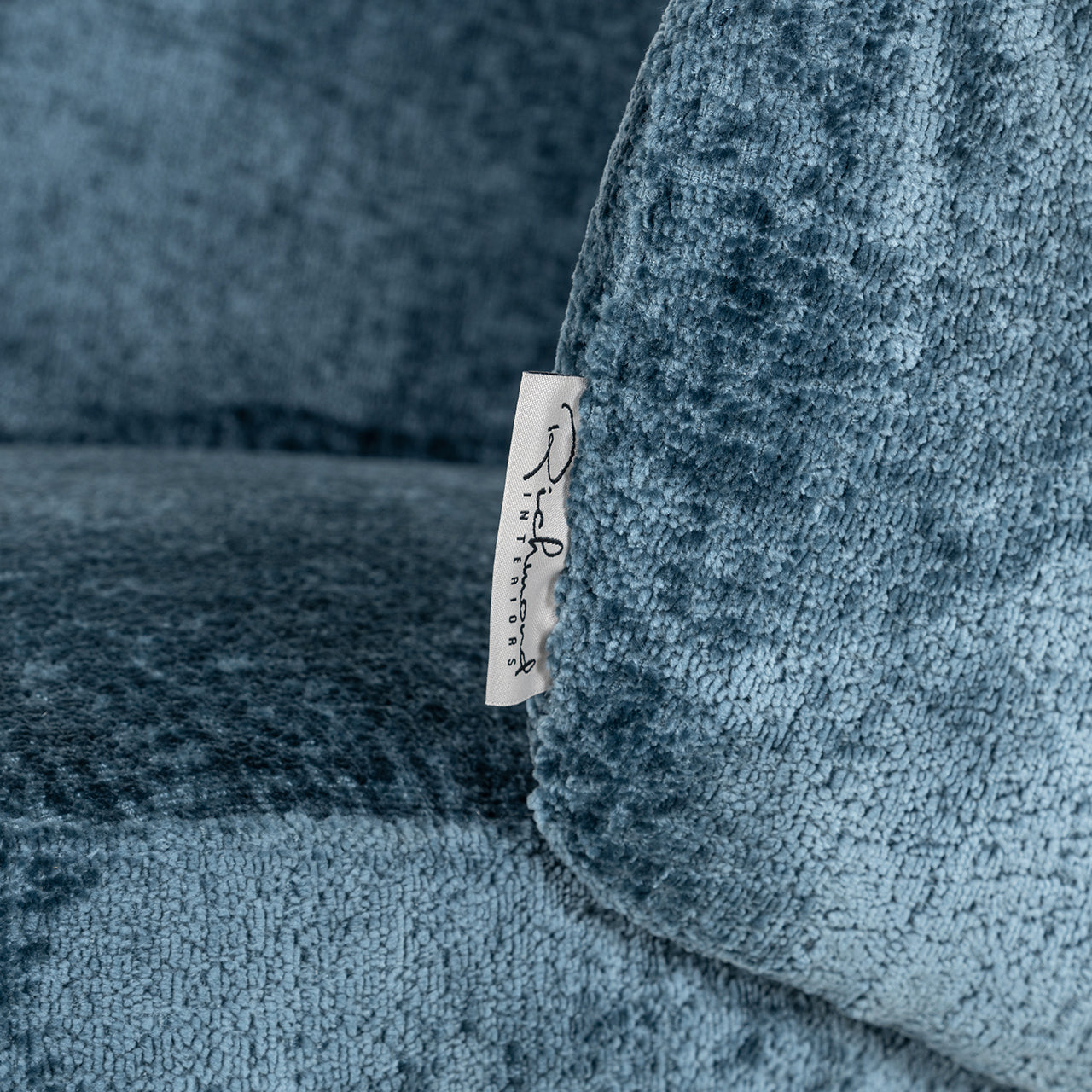 Stoel Amphara blauw chenille brandvertragend (Bergen 601 blauw chenille)