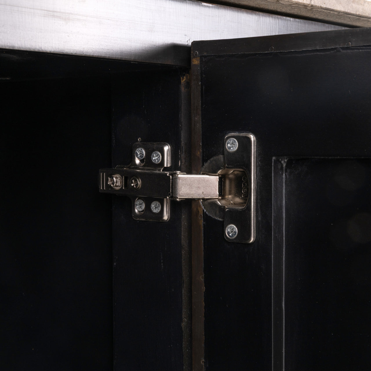 Dressoir Russo bruin 4-deuren
