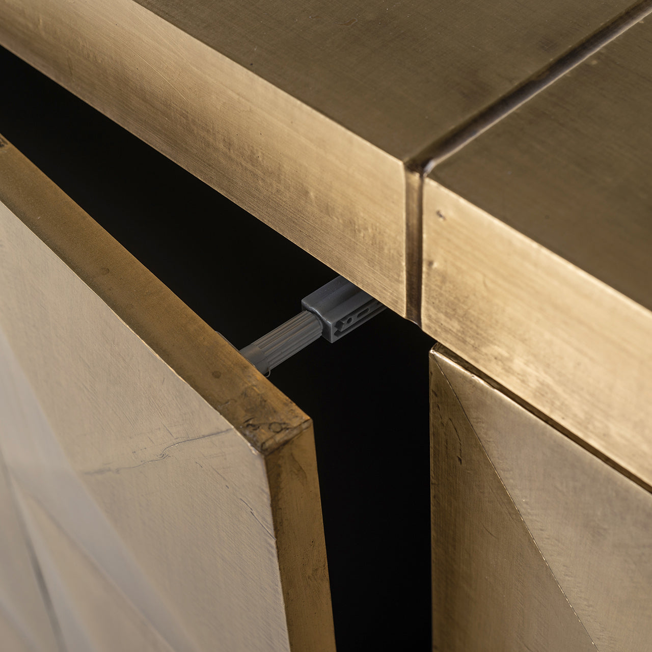 Dressoir Collada 3-deuren (Geborsteld Goud)