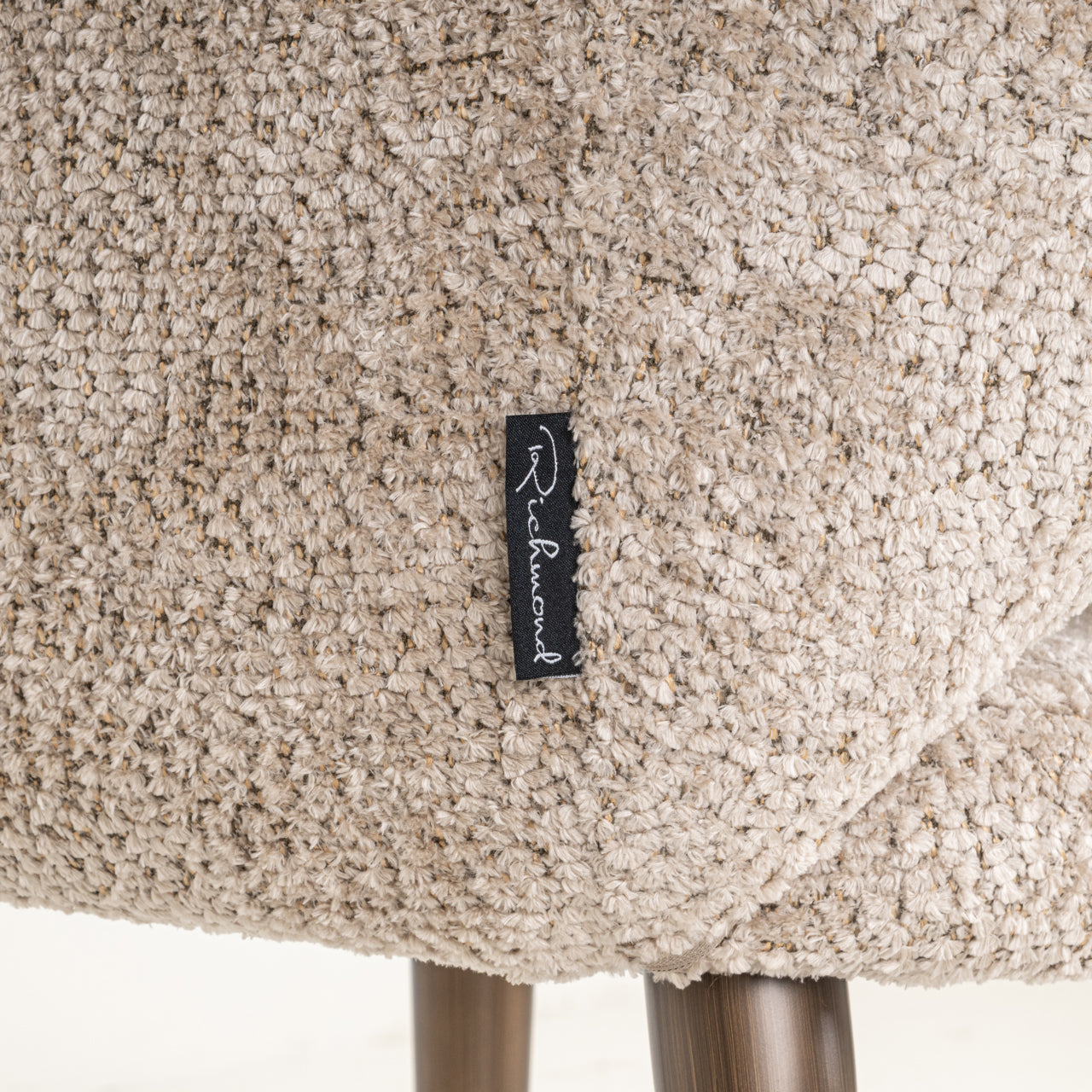 Eetkamerstoel Delphina prachtige natuur brandvertragend